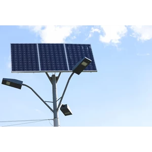 lampu PJU solar cell 